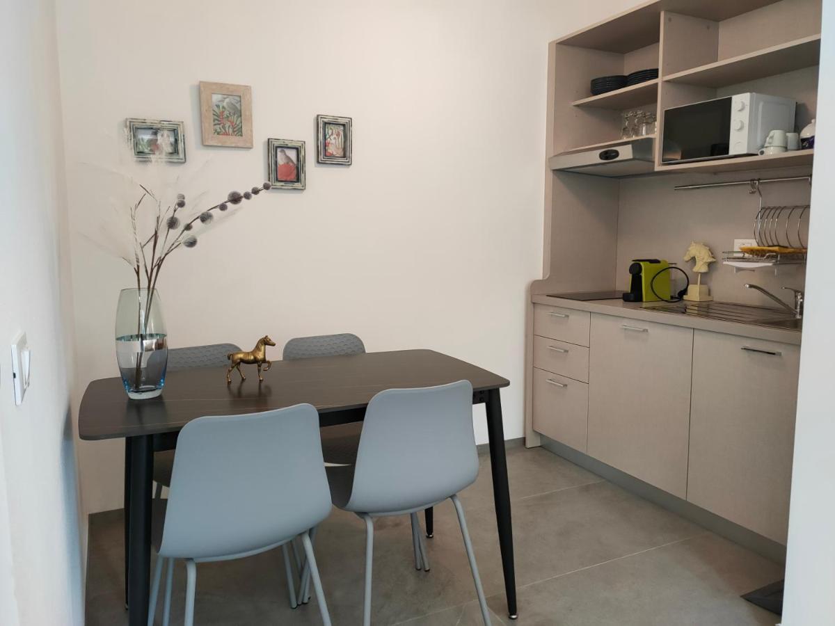Iris Ar Holiday-Home Peschiera del Garda Buitenkant foto